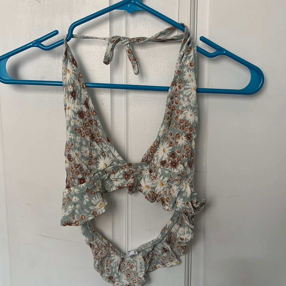 Open Back Halter Top Garage Size Small
